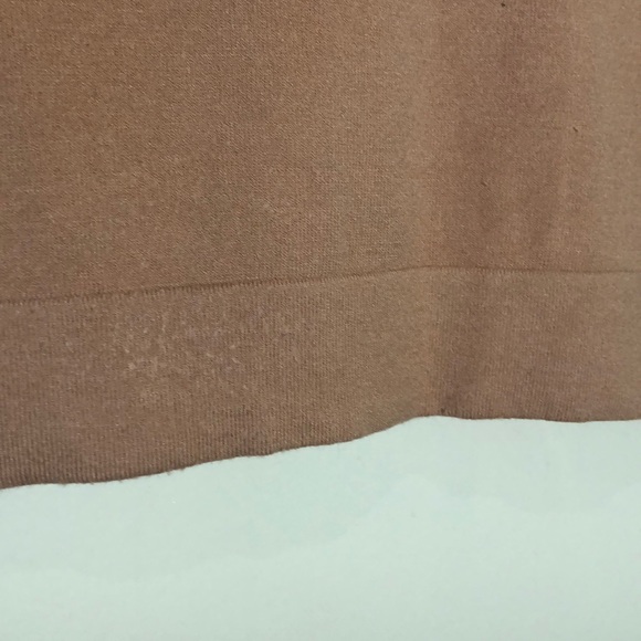 Ann Taylor viscose/poly blend top - Picture 3 of 3